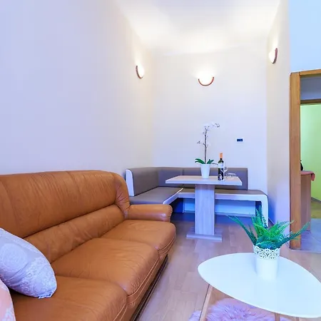 In Pula/istrien 34727 Pula